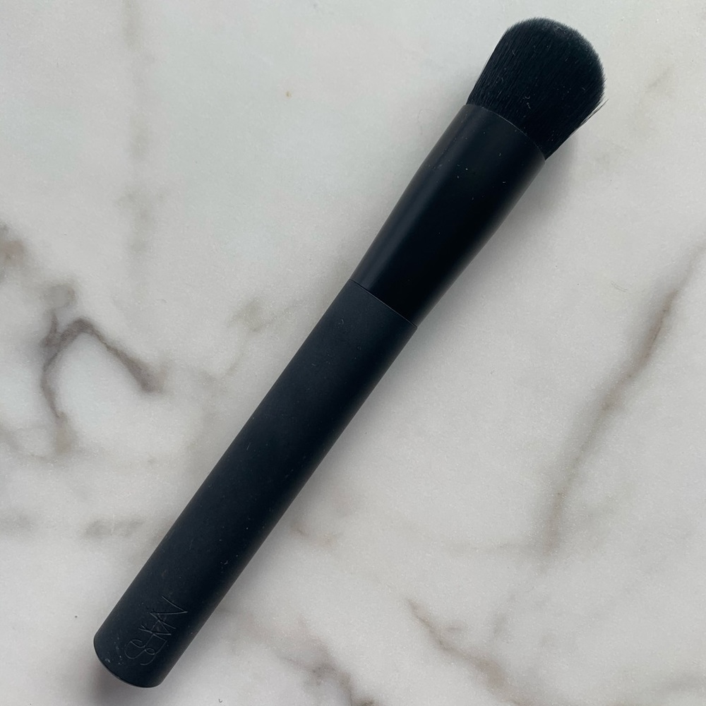 NARS Wet Dry Blush Brush #23